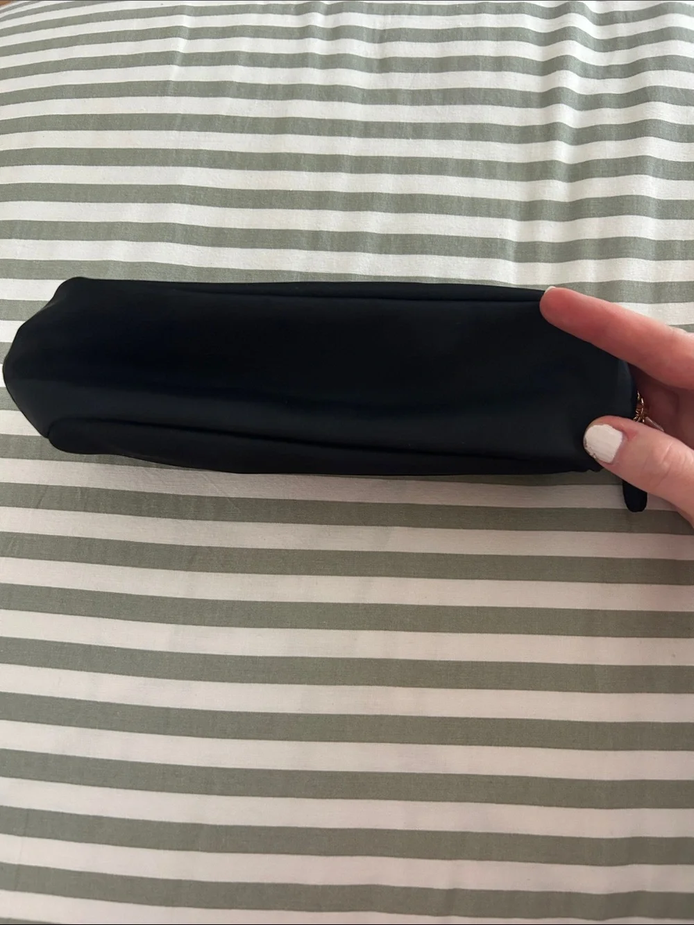 Stoney Clover Lane Slim Pouch in Noir